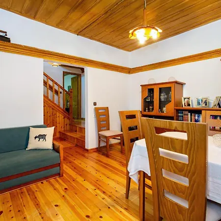 Semesterbostad Spiti Dyo