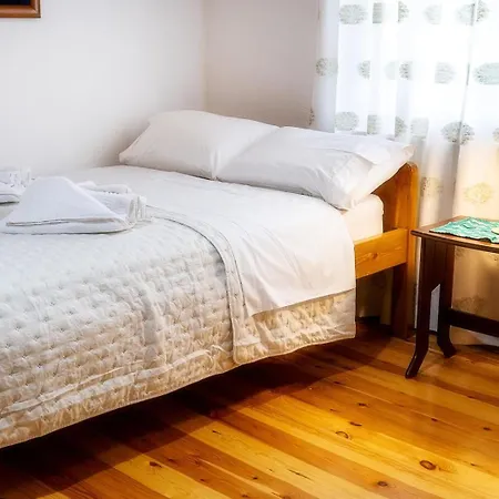 Semesterbostad Spiti Dyo