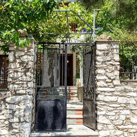 Nest Holiday home *